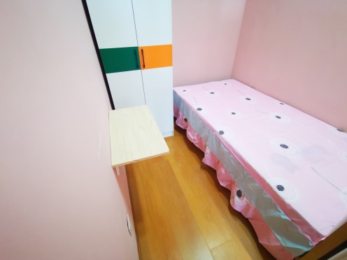 合租·滨江天樾 5居室 南卧