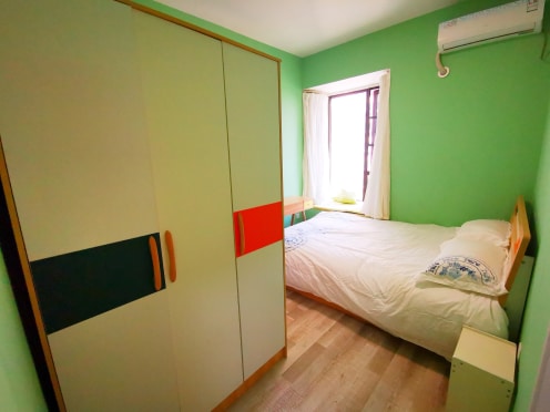 合租·人居盛和林语南区 4居室 南卧