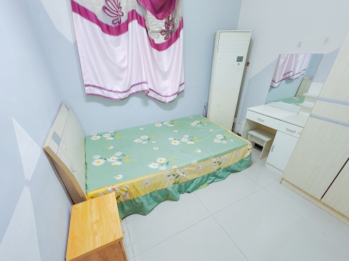 合租·时代晶科名苑 5居室 南卧
