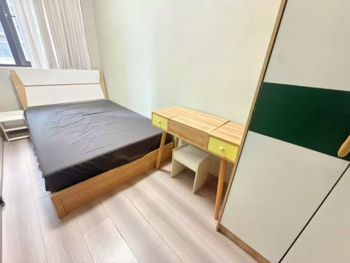 合租·人居盛和林语南区 5居室 南卧