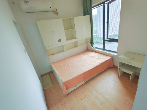 合租·朗基天香 5居室 南卧