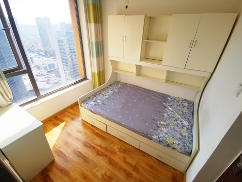 合租·朗基天香 5居室 南卧