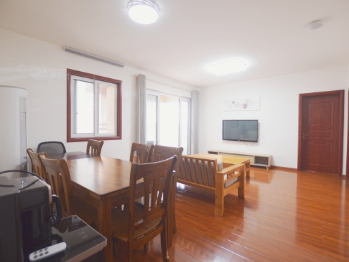 独栋·果果青年公寓 与文里店 无中介费  川大望江校内  精装电梯套三  离图书馆操场近 3室2厅