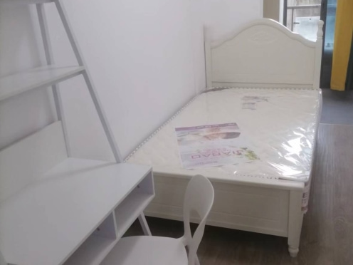 合租·美泉悦府 5居室 南卧