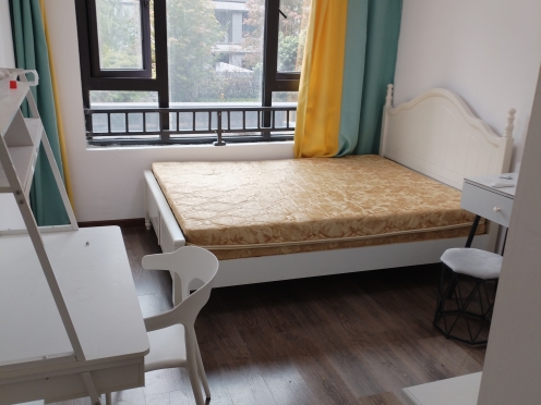 合租·德商石榴春和天骄 5居室 南卧