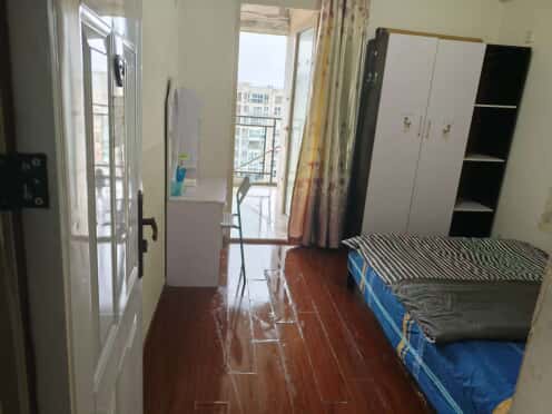 合租·武侯国际花园 5居室 南卧