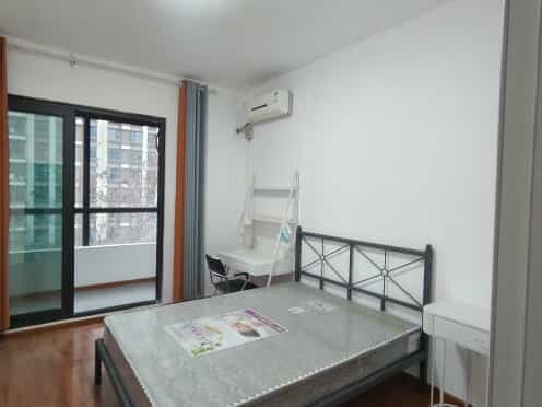 合租·德商石榴春和天骄 5居室 南卧