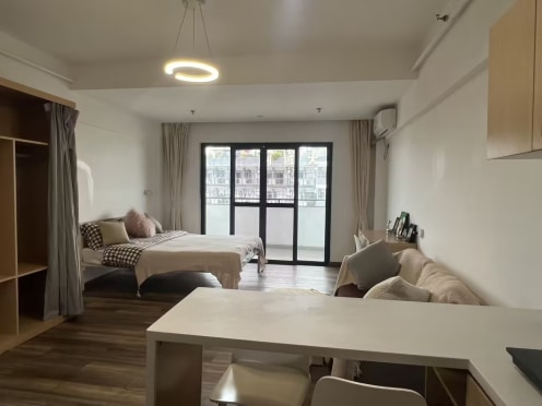 独栋·泊寓 三元里大道店 【特价秒杀】三元里阳台单间 押一付一 公交直达三元里地铁站 开间