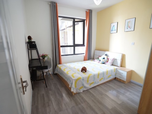 合租·鲁能公馆2区 5居室 南卧