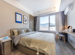 独栋·中海友里 明珠公园店 中海友里拎包入住!民水民电近地铁南向大窗采光足 万达旁明珠公园 央企直租可月付含健身房 开间_美树日记租房