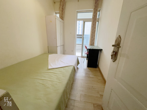 合租·锦辰佳苑 5居室 南卧