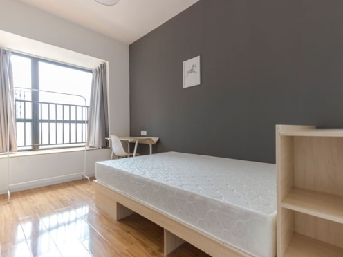 合租·边城香格里 4居室