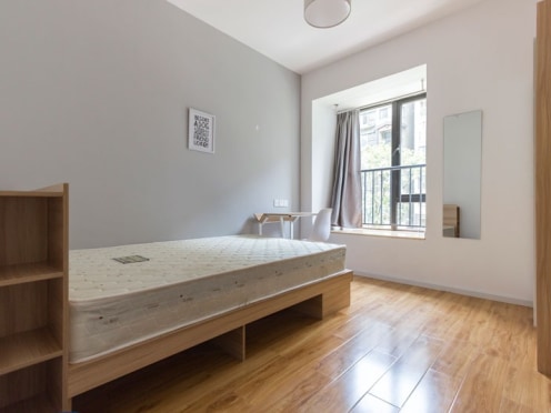 合租·新希望皇冠国际 4居室 南卧