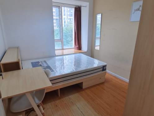 合租·新城吾悦华府 4居室 东/东南/南/西南卧