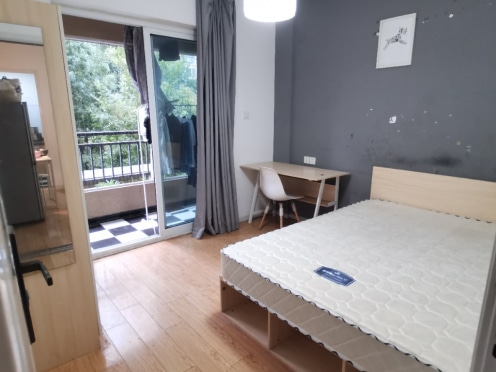 合租·新城吾悦华府 4居室 东/东南/南/西南卧