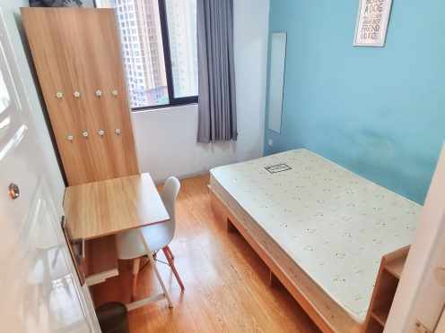 合租·世茂城四期 4居室 东/东南/南/西南卧