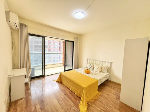 合租·中德英伦联邦C区 4居室 南卧