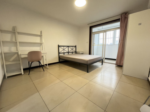 合租·佰嘉城 4居室 南卧