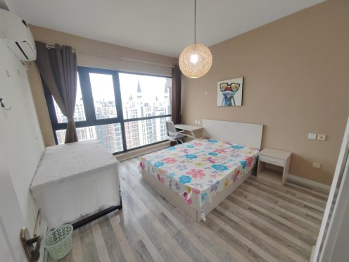 合租·中德英伦联邦A区 4居室 东南卧