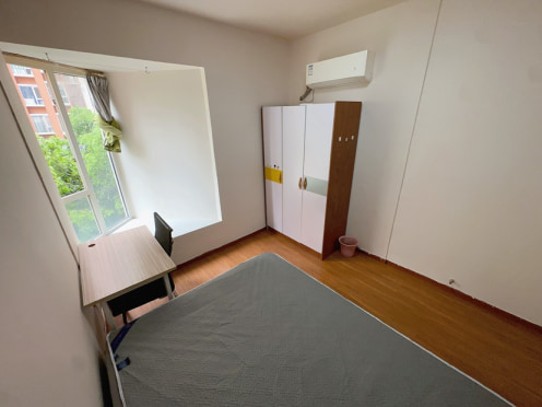 合租·天邑宏御花园宏苑 5居室 东南卧