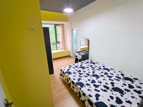 合租·天合凯旋城 5居室 南卧