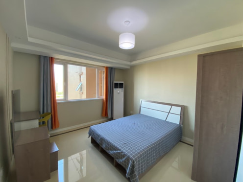 合租·明信城 5居室 东卧