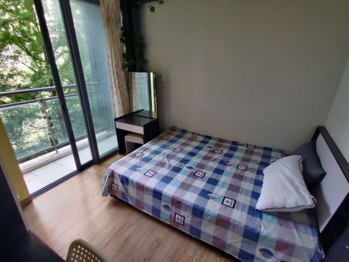 合租·天合凯旋城 5居室 南卧