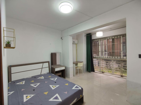 合租·海科名城 4居室 南卧