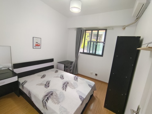 合租·美泉悦府 4居室 跃层 东南/南/西南卧