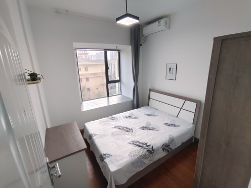 合租·美泉悦府 5居室 东/东南卧