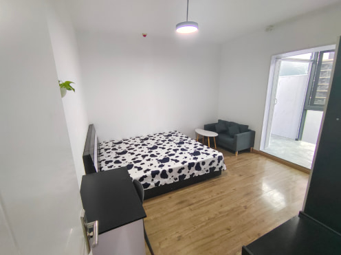 合租·光华壹号 5居室 跃层 东卧