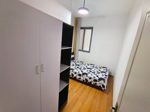 合租·清河阳光 5居室 南卧