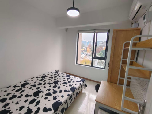 合租·鼎仁天越 5居室 南卧