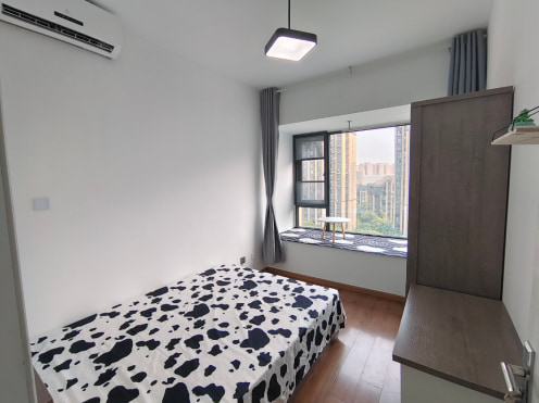 合租·光华壹号 5居室 东卧