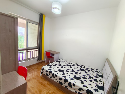 合租·泰基花溪谷 5居室 东南卧