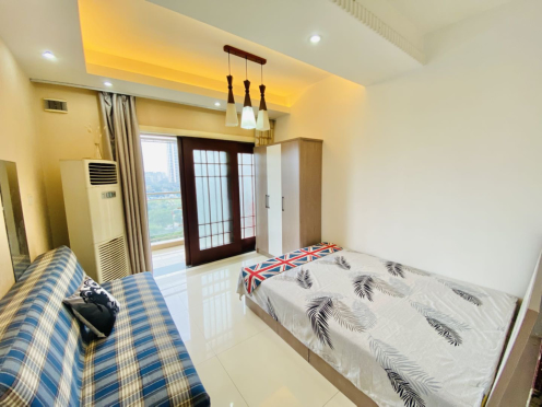 合租·依云 4居室 南卧