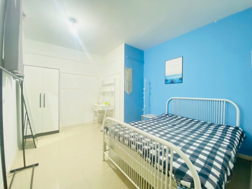 合租·都会风尚 5居室 东南卧