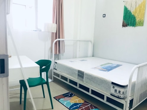 合租·都市公寓 5居室 南卧