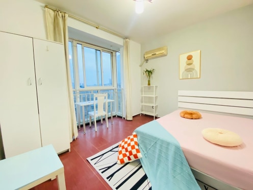 合租·东方桂苑 5居室 东卧