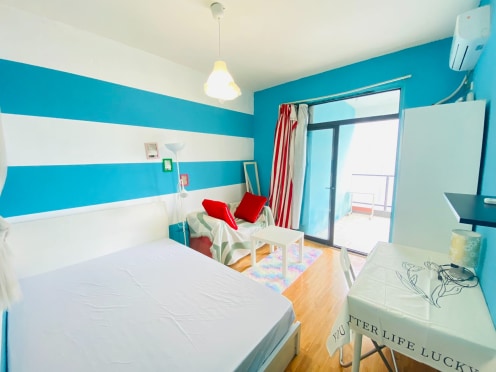 合租·晶蓝半岛一期 5居室 东卧