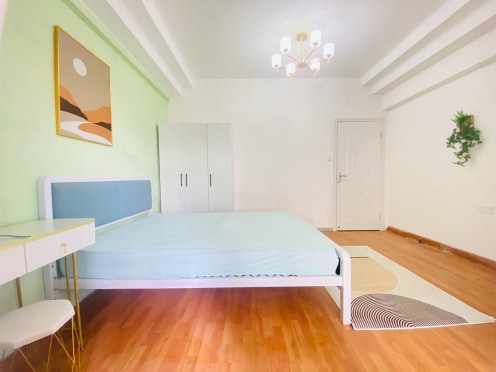 合租·顺通河滨公寓 4居室 西南卧