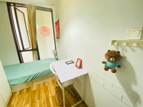 合租·晶蓝半岛二期 5居室 东南卧