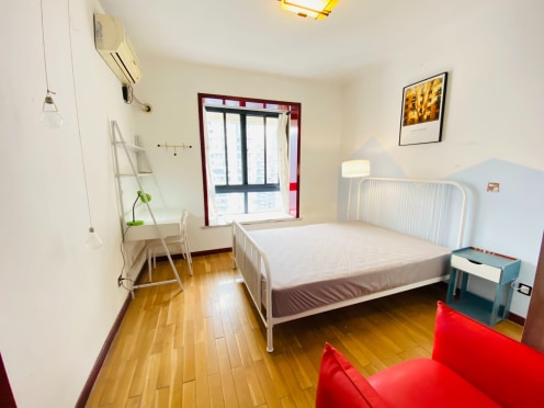 合租·上行汇锦 4居室 西南卧