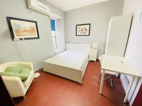 合租·蓉上坊二期 5居室 东南/东北卧