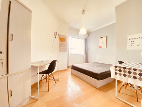 合租·天祥大厦 4居室 东卧