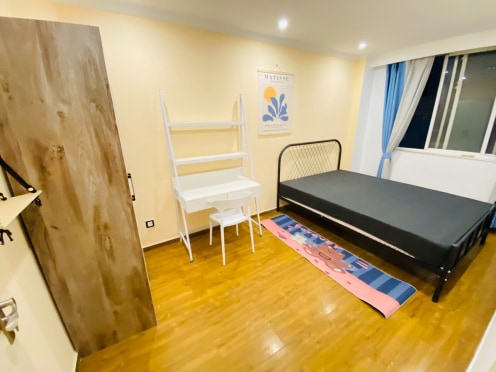 合租·秀水花园 5居室 南卧