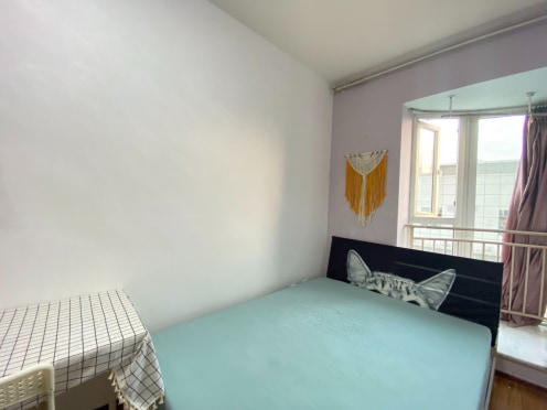 合租·建银大厦 5居室 东北卧