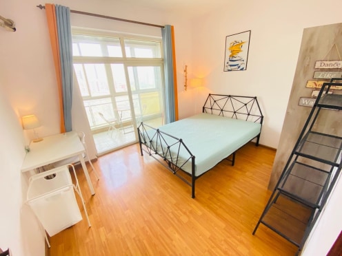 合租·建银大厦 5居室 南卧