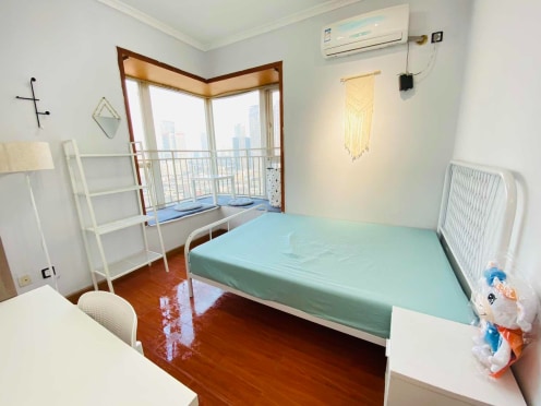 合租·建银大厦 5居室 东南卧