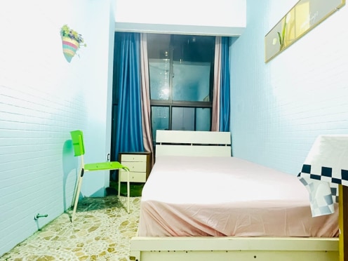 合租·望江橡树林一期 5居室 西北卧